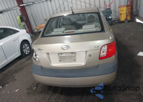 2007 Kia Rio Lx z USA, uszkodzony, nr VIN KNADE123876240224